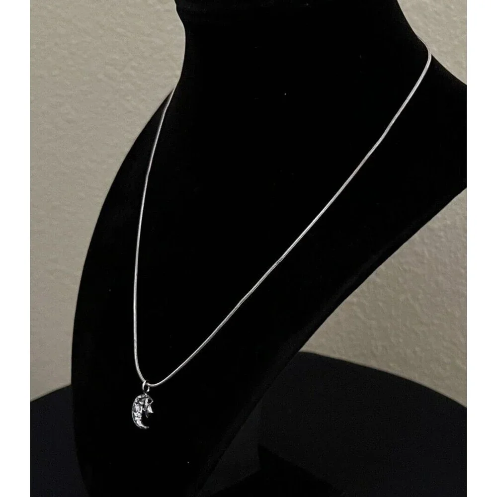925 Sterling Silver Man in the Moon Pendant & Star Diamond Cut Necklace 9